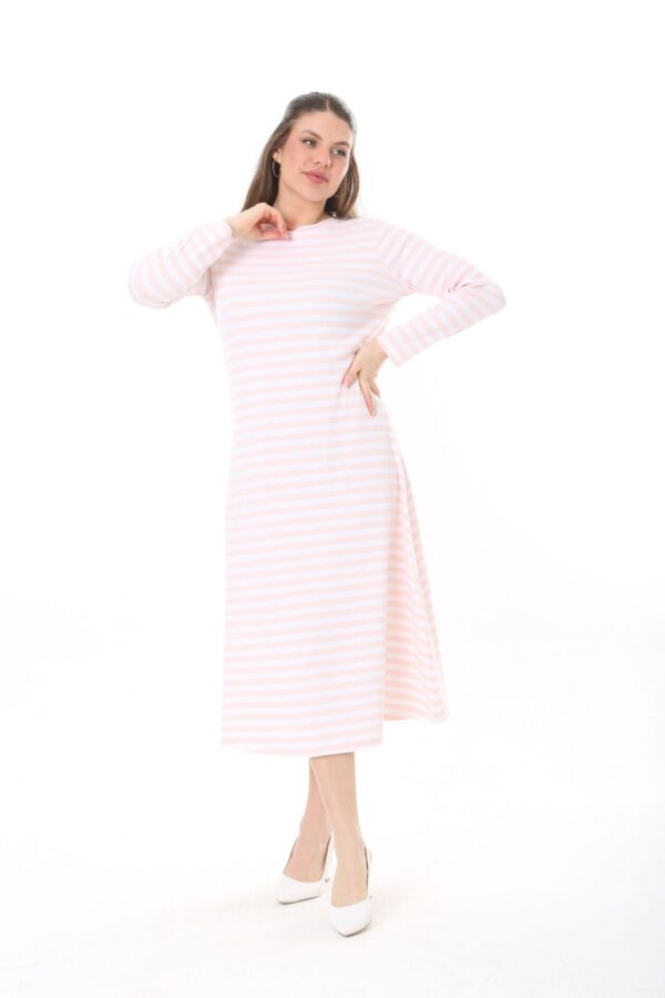 Long Round Necked Cotton/Polyester Maxi Dress
