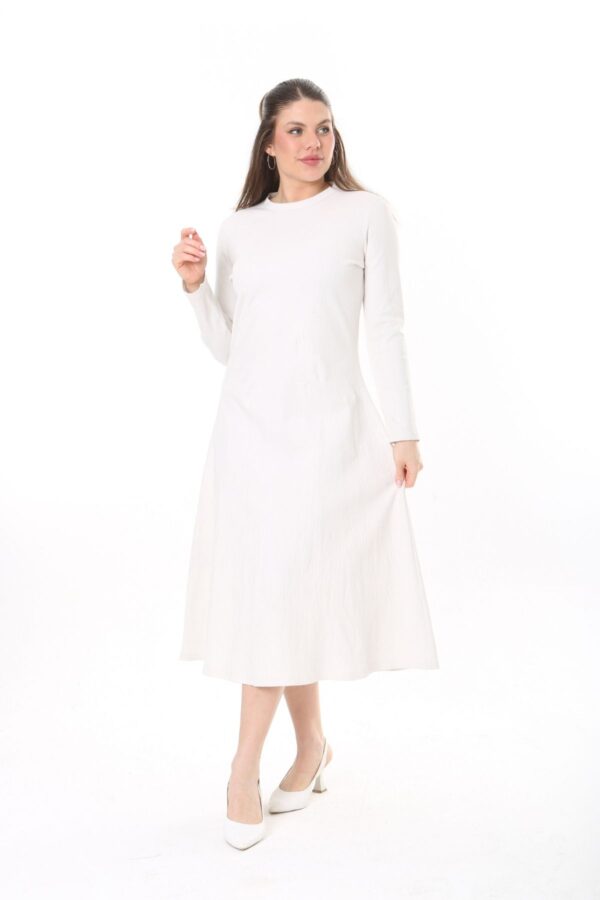 Long Round Necked Cotton/Polyester Maxi Dress