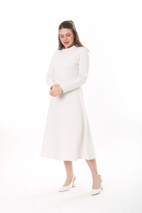 Long Round Necked Cotton/Polyester Maxi Dress