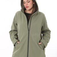 Oversized Waterproof ActiveWear Jackets /w Hoodie an Zipper front, Rainproof