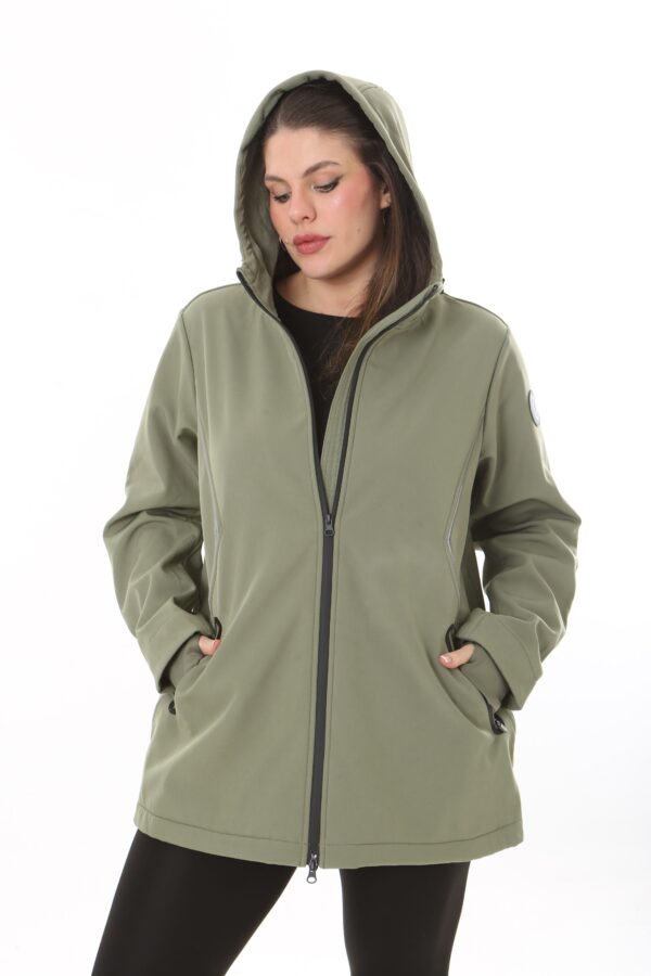 Oversized Waterproof ActiveWear Jackets /w Hoodie an Zipper front, Rainproof